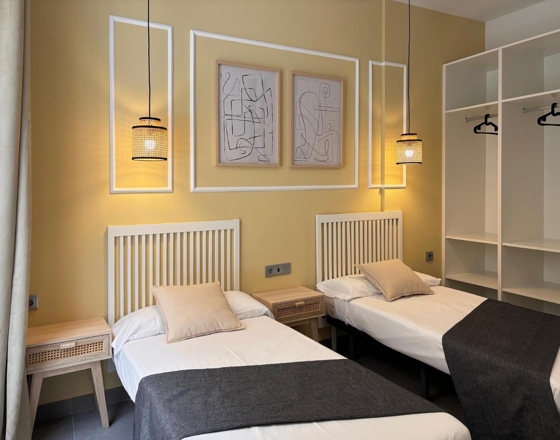 Maritime Apartamentos Cabanal Valence Extérieur photo