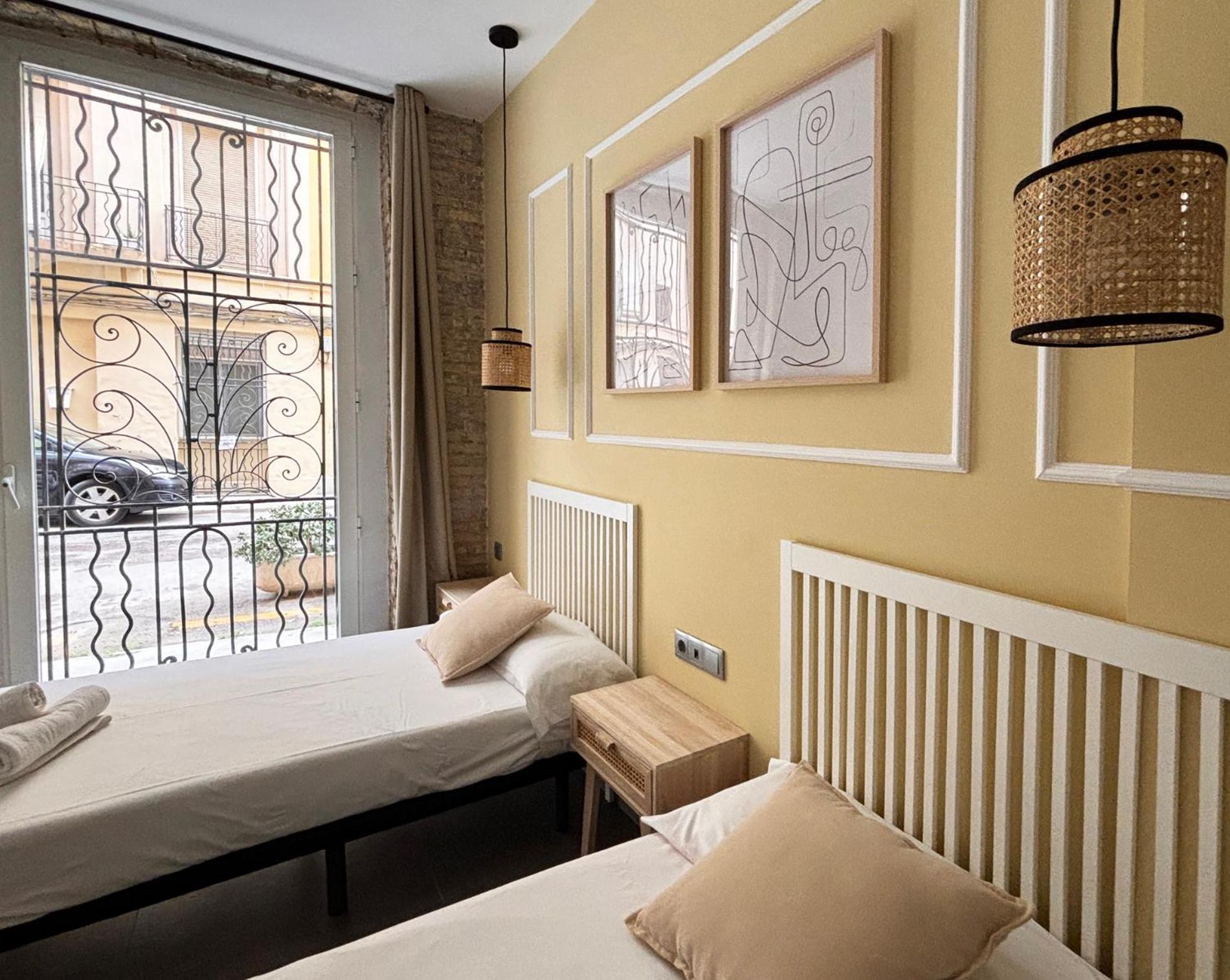 Maritime Apartamentos Cabanal Valence Extérieur photo